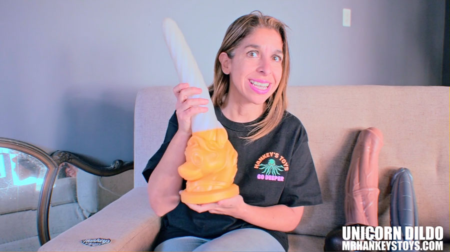 UNICORN DILDO REVIEW